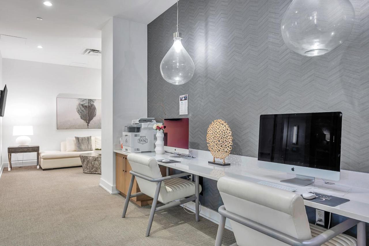 Luxury 1 Bedroom With Den Downtown Tampa Apt - City Views, Rooftop Pool, Workspace ภายนอก รูปภาพ
