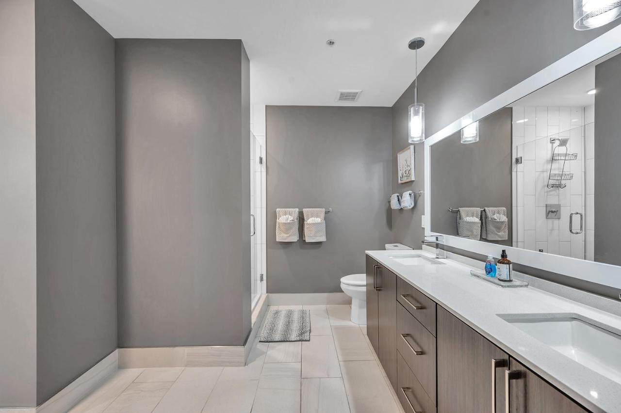 Luxury 1 Bedroom With Den Downtown Tampa Apt - City Views, Rooftop Pool, Workspace ภายนอก รูปภาพ