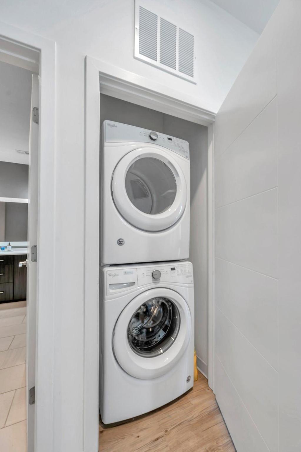 Luxury 1 Bedroom With Den Downtown Tampa Apt - City Views, Rooftop Pool, Workspace ภายนอก รูปภาพ