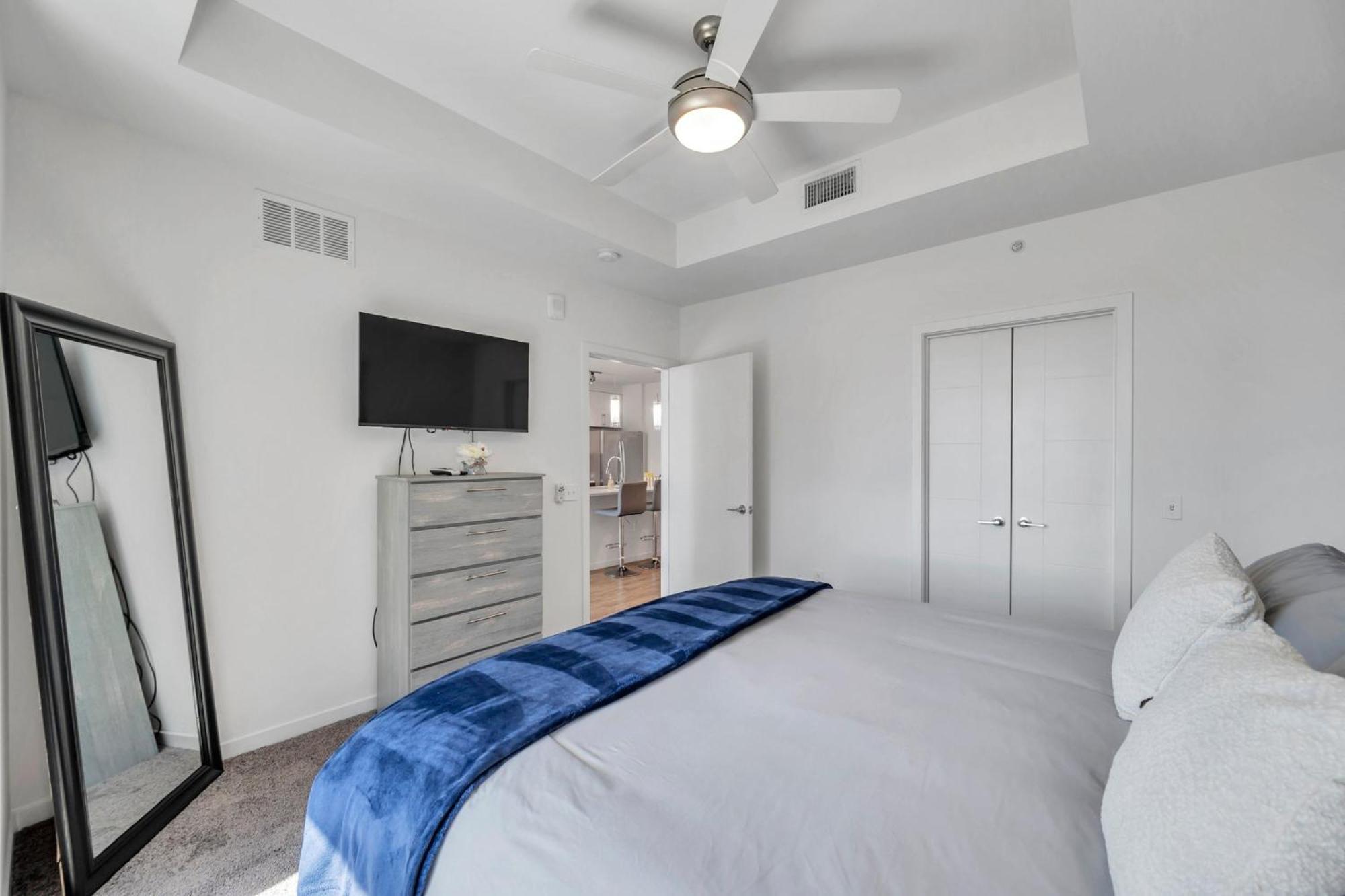 Luxury 1 Bedroom With Den Downtown Tampa Apt - City Views, Rooftop Pool, Workspace ภายนอก รูปภาพ