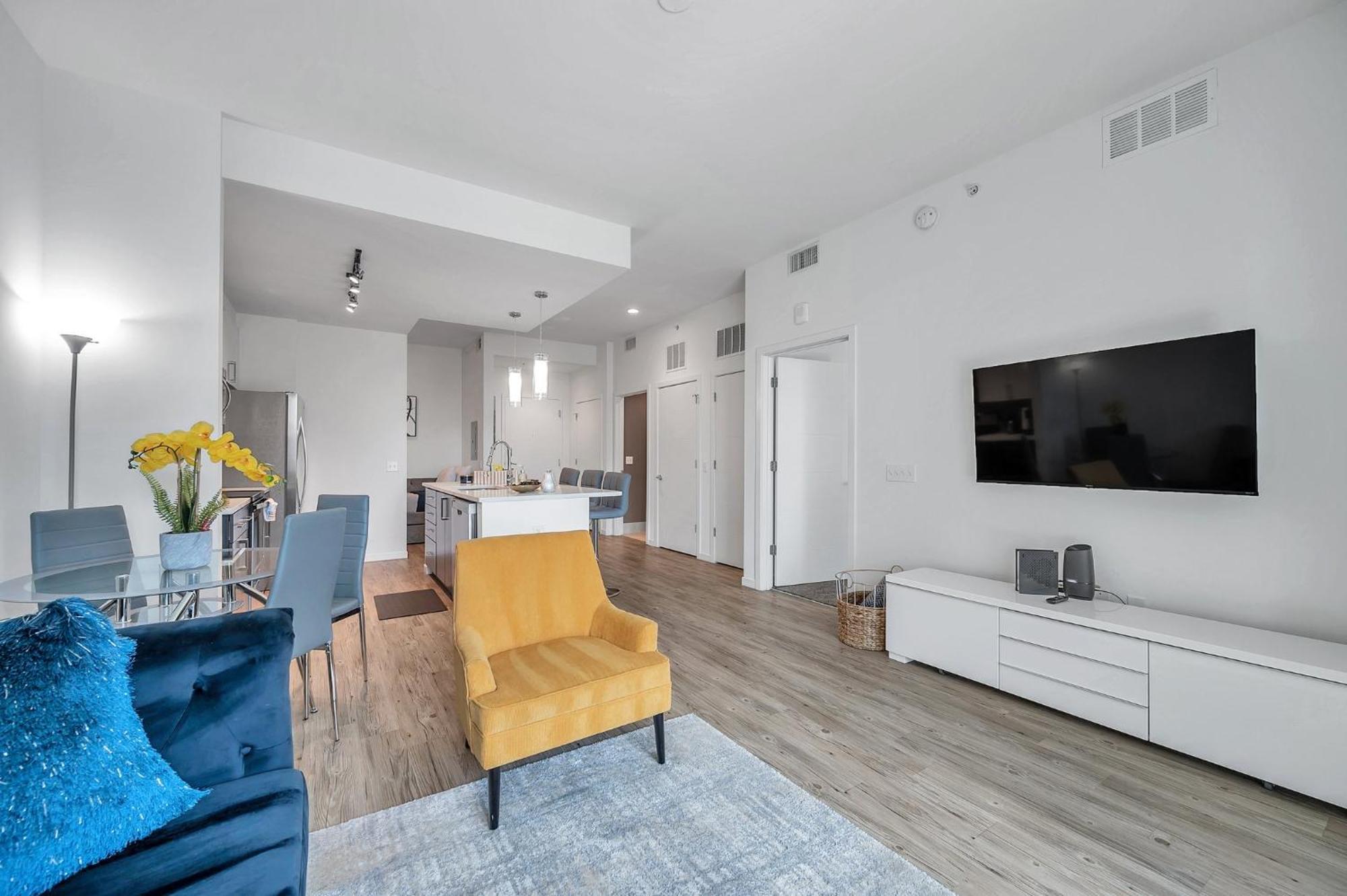 Luxury 1 Bedroom With Den Downtown Tampa Apt - City Views, Rooftop Pool, Workspace ภายนอก รูปภาพ